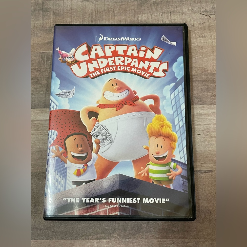Like New DreamWorks Captain Underpants The First Epic Movie DVD disc not book